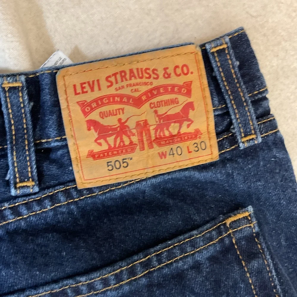Levi's 505 Regular Fit Dark Wash Blue Jeans 100% Cotton‎ Size 40x30